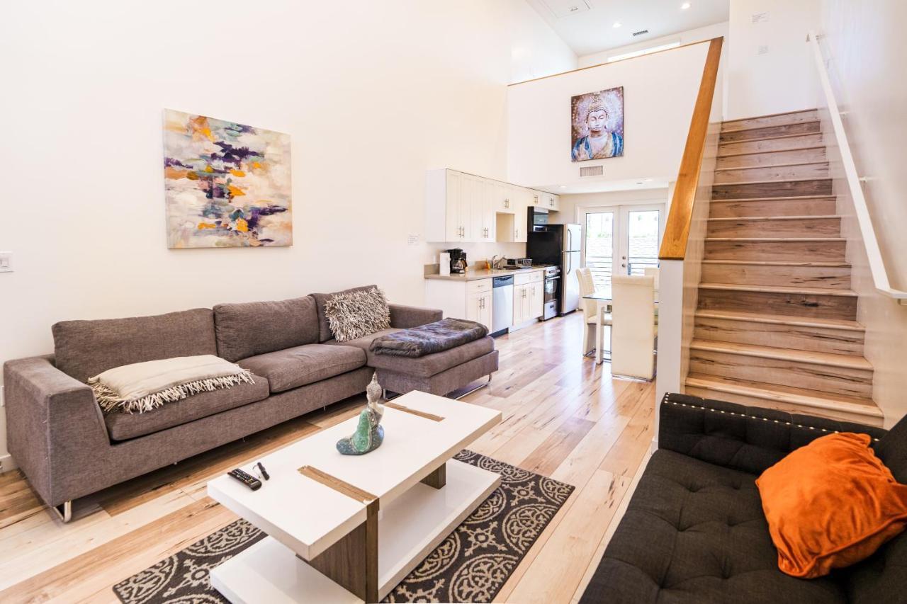 Chic 1-bed Hollywood Loft Iconic Sign Views & Private Parking Los Ángeles
